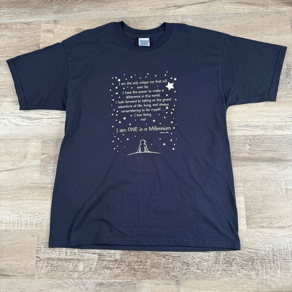 Vintage Navy blue Millenium y2k t shirt
Dated Jan 1 2000 gildan heavy tag
Mens - Picture 3 of 6